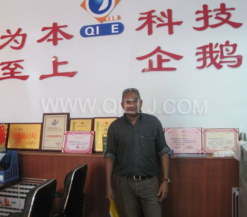 2011年7月25日，外國友人參觀考察我公司！明經(jīng)理等接待并陪同參觀！(圖1)