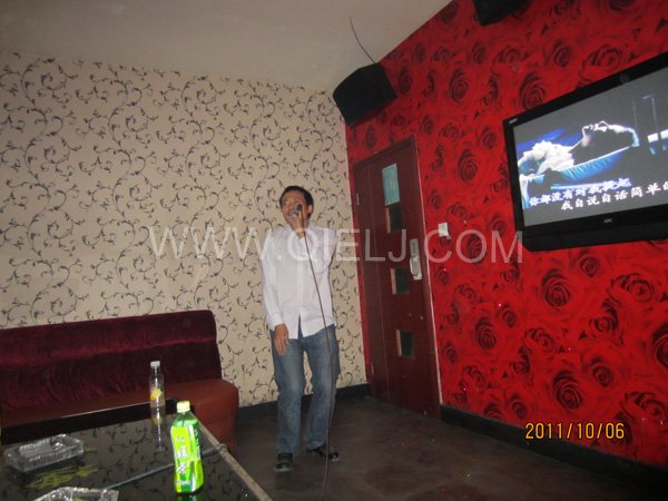 2011年10月，鄭州企鵝糧油機(jī)械有限公司--外貿(mào)部，十一國(guó)慶節(jié)團(tuán)體活動(dòng)！(圖13)